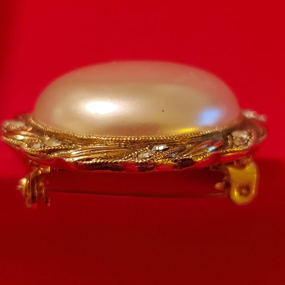1928 Pearl Cabochon Brooch - Picture 3 of 5